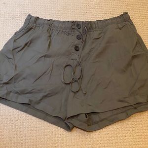 garage army green shorts
